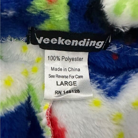 Plush blue and green Christmas pajamas NWOT size L,L,M - Picture 7 of 7